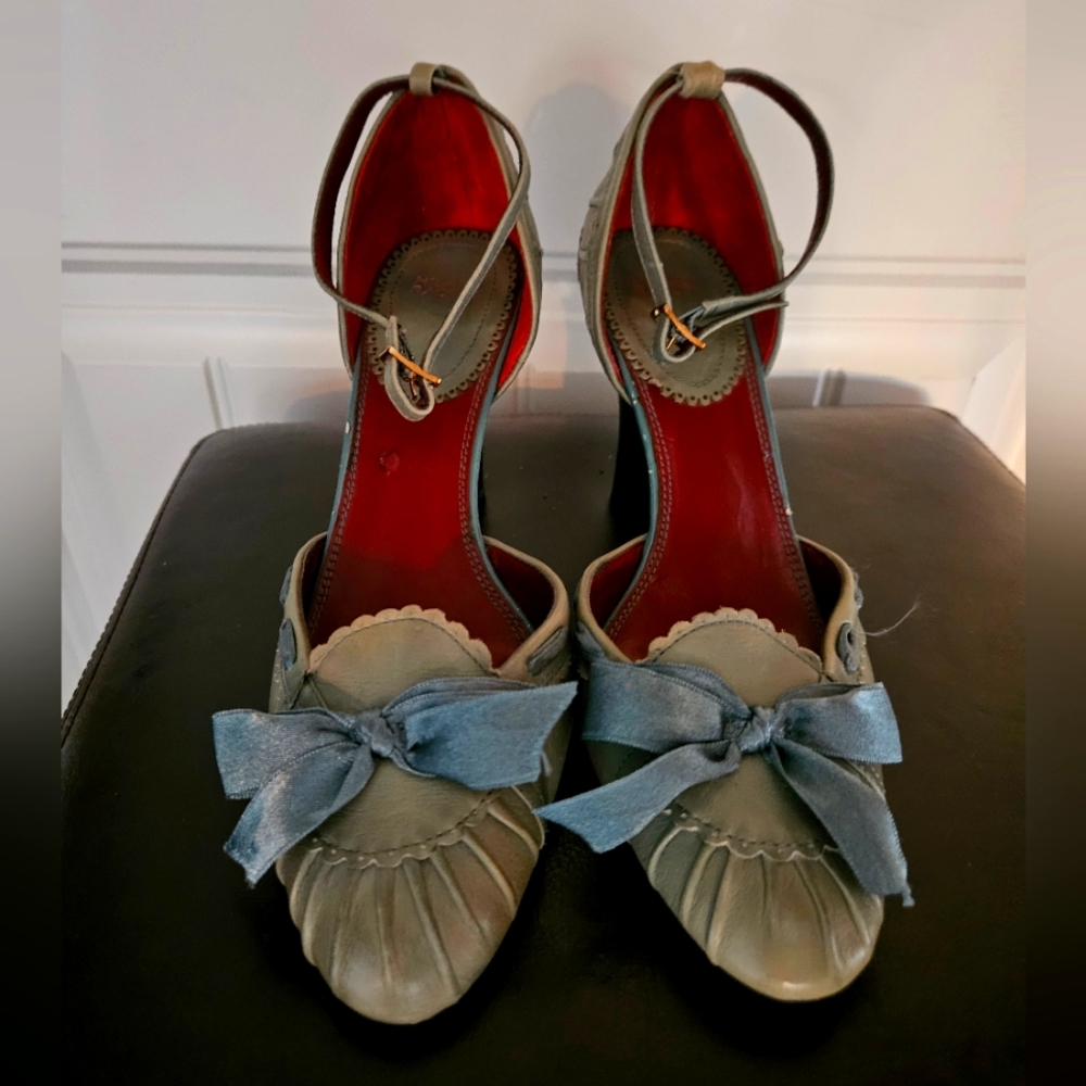 Hillary Radley Vintage Heels Size 8.5 Green with Blue Satin Bow